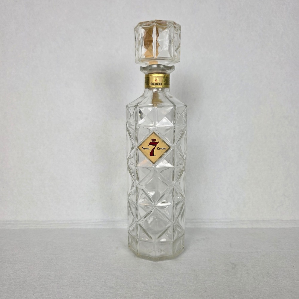 Vintage Seagrams 7 Crown Whiskey Decanter Diamond Cut Glass with Stopper 12.5in